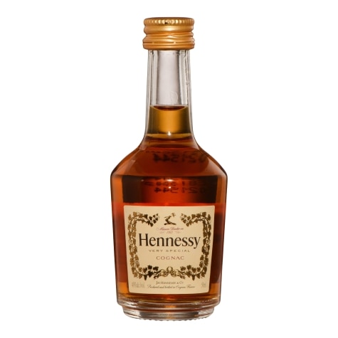 Hennessy VS Cognac  Third Base Market and Spirits – Third Base Market &  Spirits